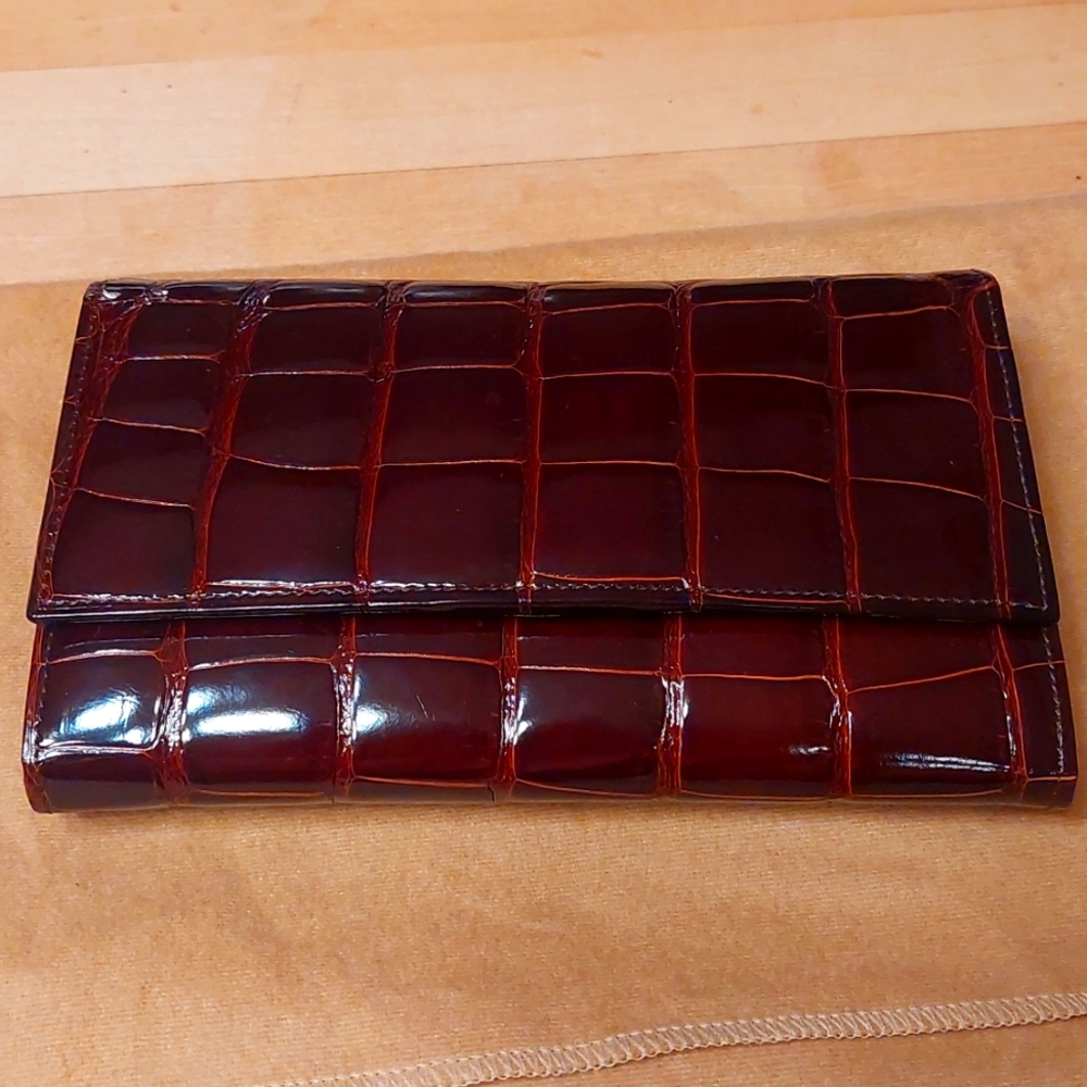 Dark red/brown Suarez wallet